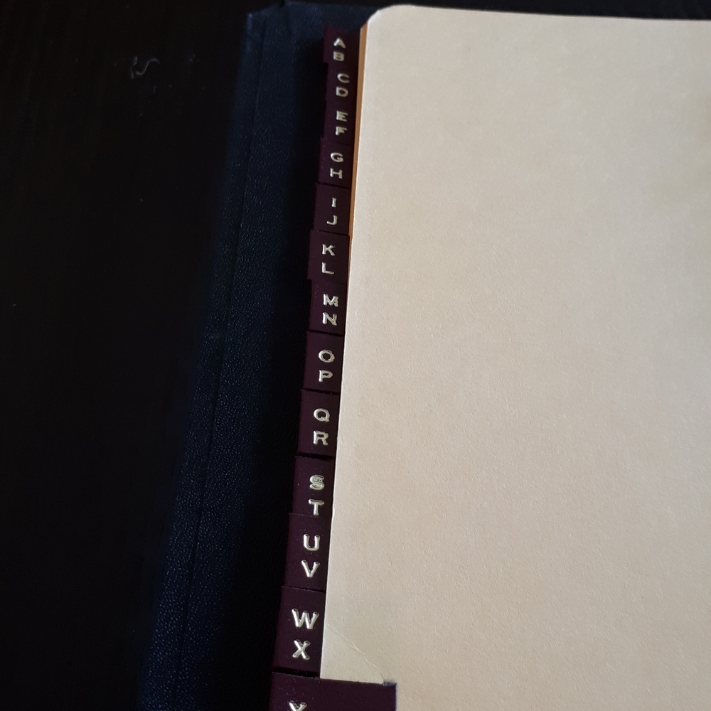 (Free With Purchase) Address Book - Picture 4 of 4